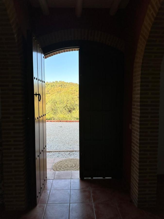 Cortijo Rural Flor De Cazalla カサジャ・デ・ラ・シエラ エクステリア 写真