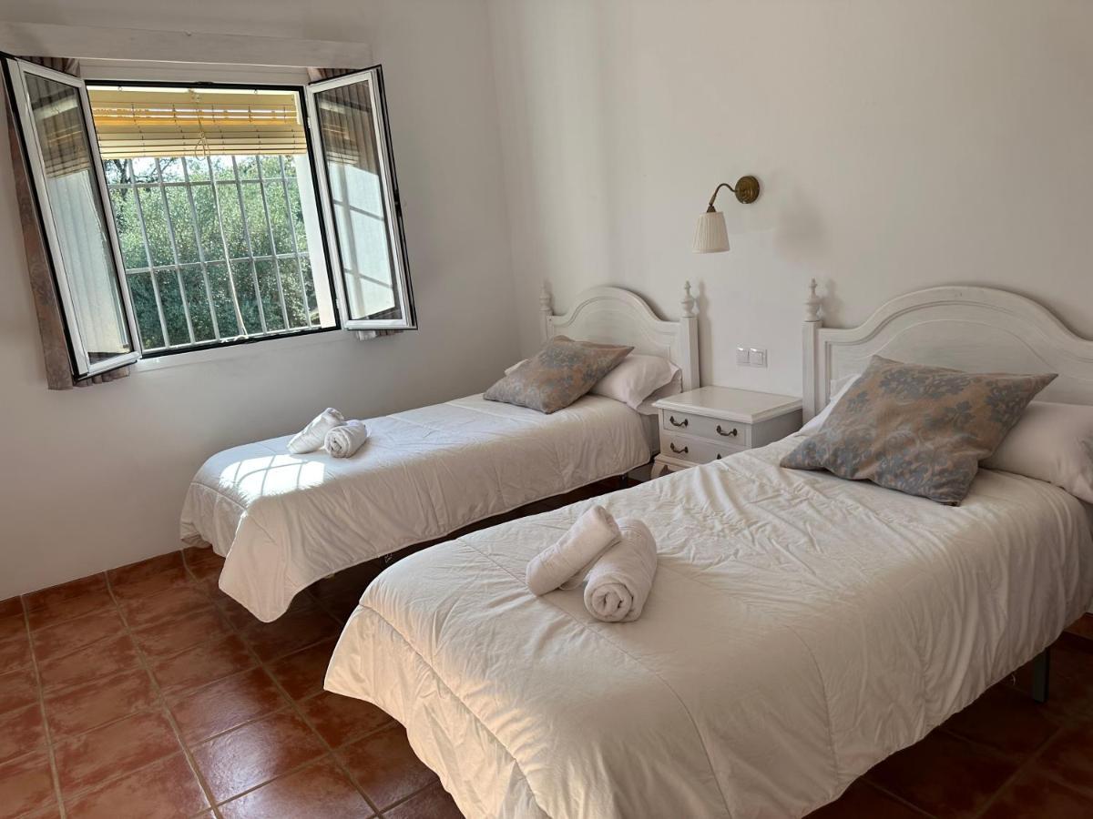 Cortijo Rural Flor De Cazalla カサジャ・デ・ラ・シエラ エクステリア 写真